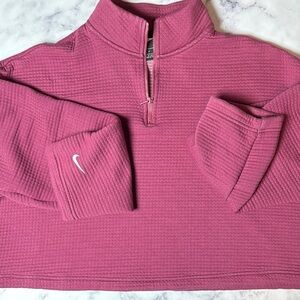 Women’s Nike Small short zip Waffle Top.  Pink gently used.  Very cute.